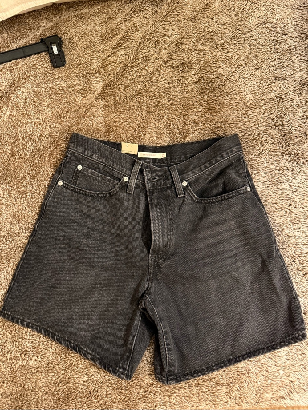 Levi women’s baggy short  Denim Shorts - Classic Casual
